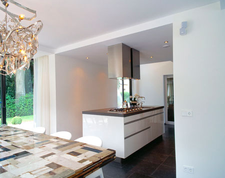 gap house baarn | architektenburo groenesteijn architects huis verdeeld in zichtbare zones jaren 70 bungalow, baarn, wonen residential | architektenburo groenesteijn architects