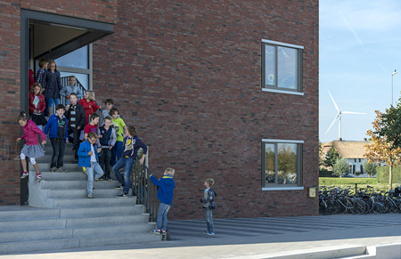 nieuwbouw basisschool bogerman houten exterieur primary school exterior | architektenburo groenesteijn architects